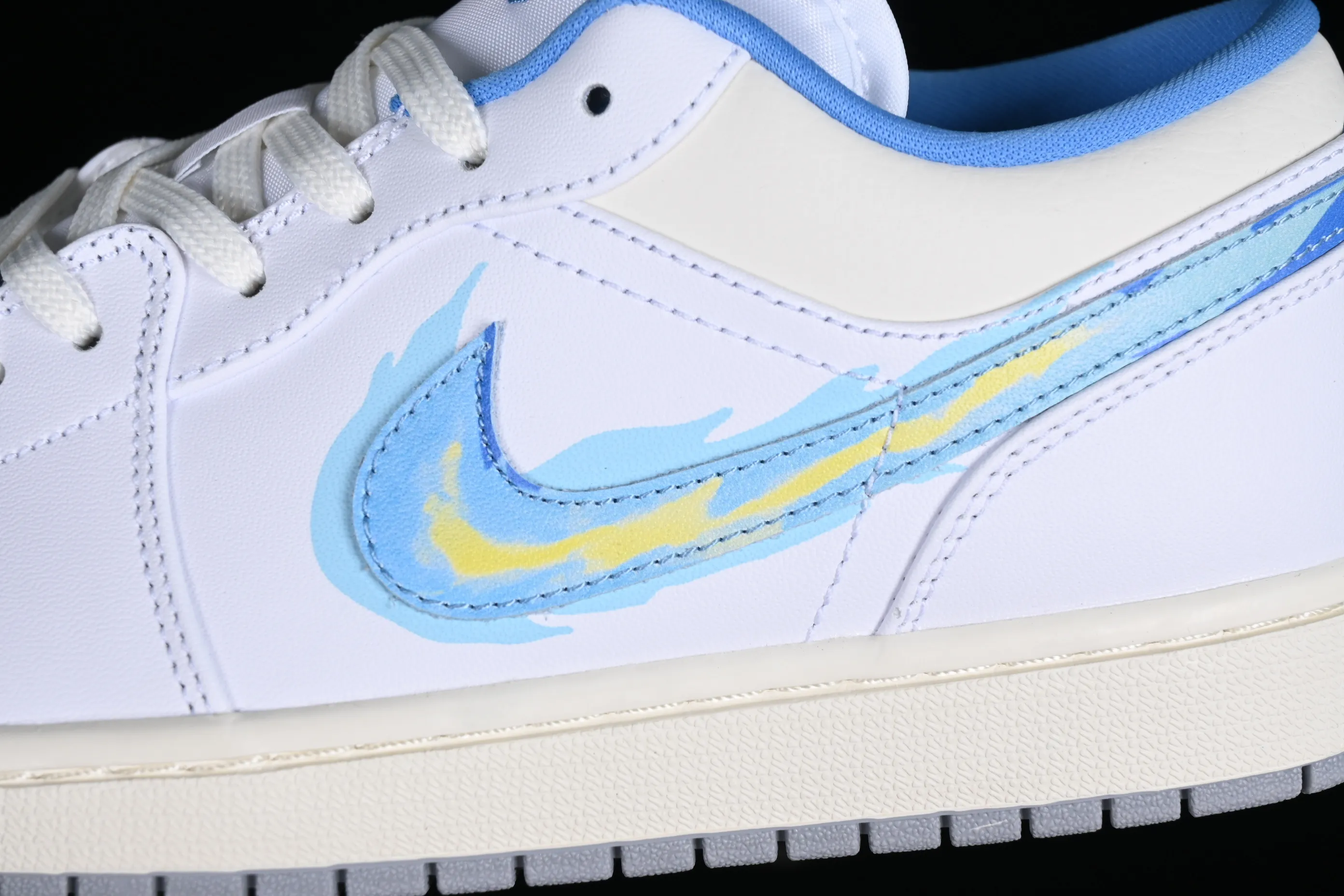 All categories Air Jordan Jordan series basketball shoes Air Jordan 1 Low Air Jordan 1 Low "Born To Fly" AJ1 Joe 1 blue and white flame FJ7219-441